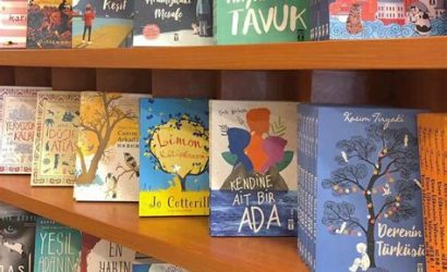Plajda Kitap Okuma Tavsiyeleri: Yazın En Güzel Kitapları
