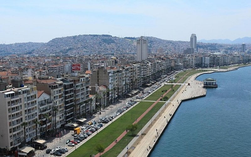 Alsancak-Kordon Gezilecek Yerler