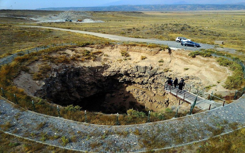 Meteor Çukuru Ağrı