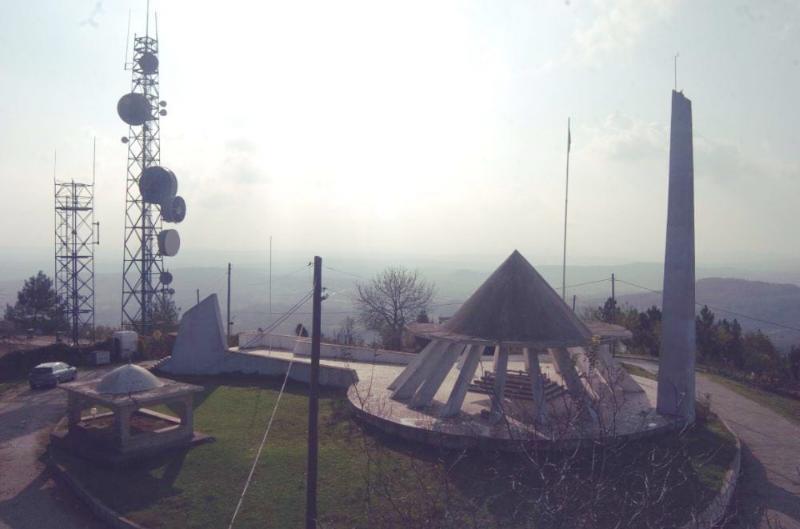 Akçakoca Bey Anıt Mezarı – Kocaeli