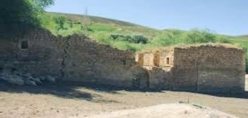 Başkale Pizan Hüsrevpaşa Medresesi (Örenkale) – Van