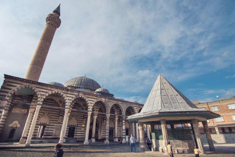 Behram Paşa Camisi – Diyarbakır