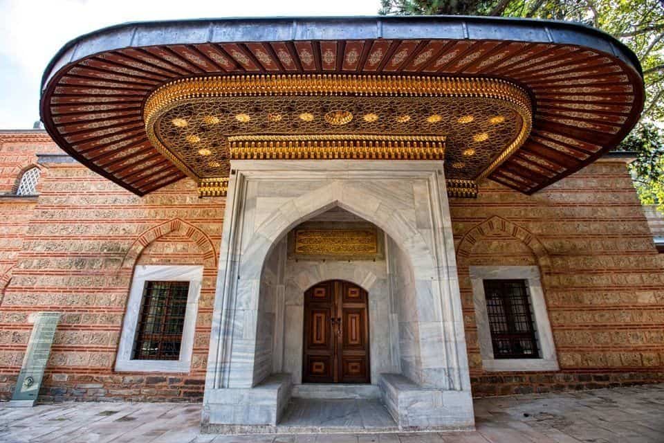 Tarihi Muradiye Camii ve Külliyesi