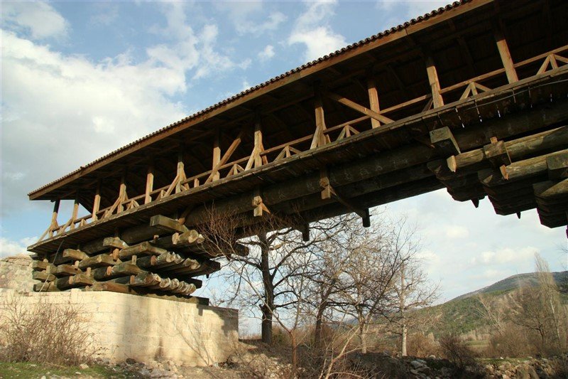 Tarihi Ahşap Köprü
