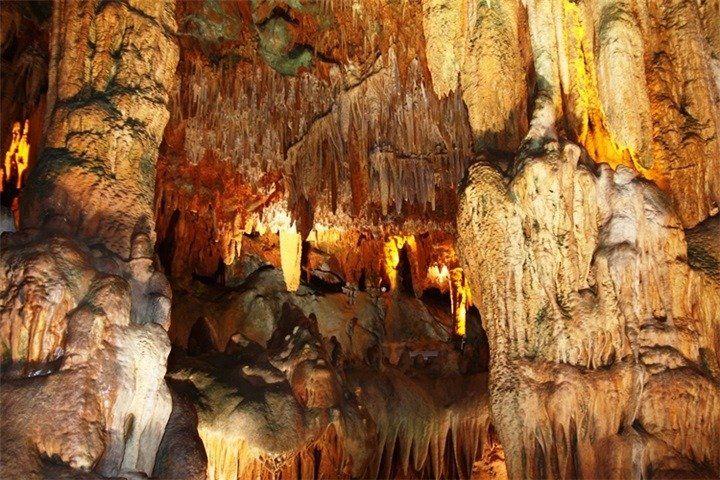 Damlataş Mağarası Antalya