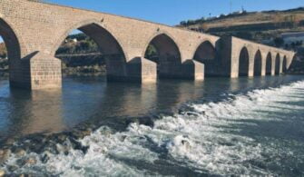 dicle_koprusu___diyarbakir.jpg