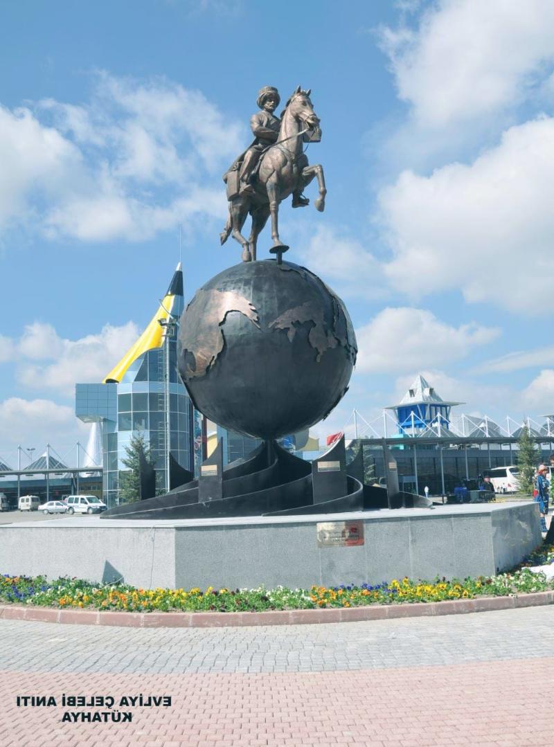 Evliya Çelebi Anıtı – Kütahya