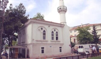 haci_omer__tersane_iskele_gumruk__cami___sinop.jpg