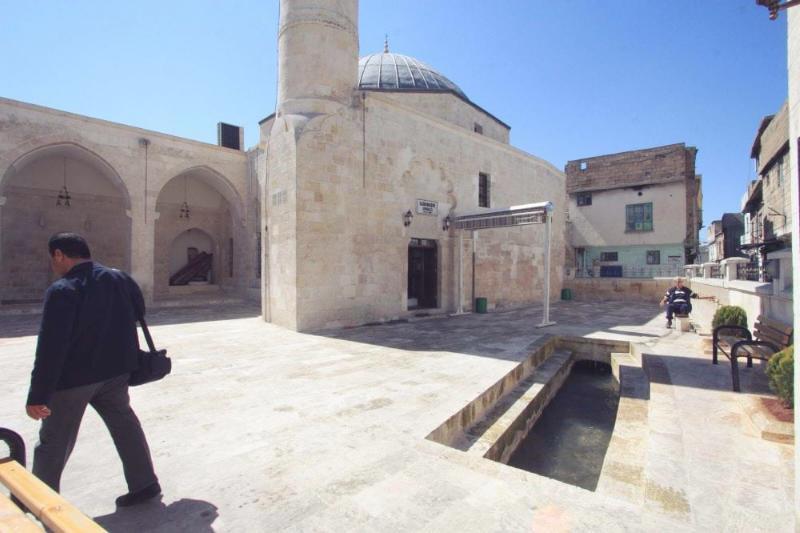 Hızanoğlu Cami – Şanlıurfa
