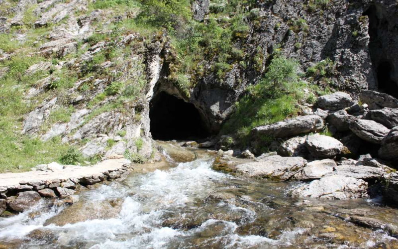 Pınargözü Mağarası Isparta