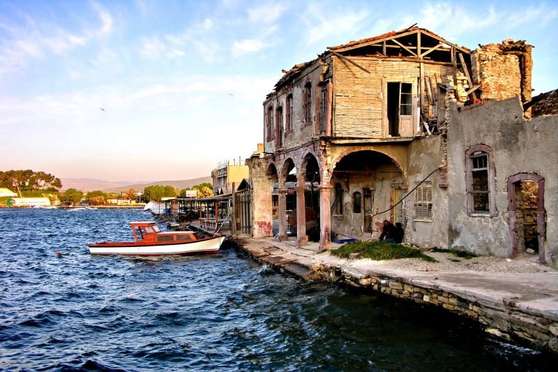 İzmir’de Gezilecek İlgi Çekici Yerler