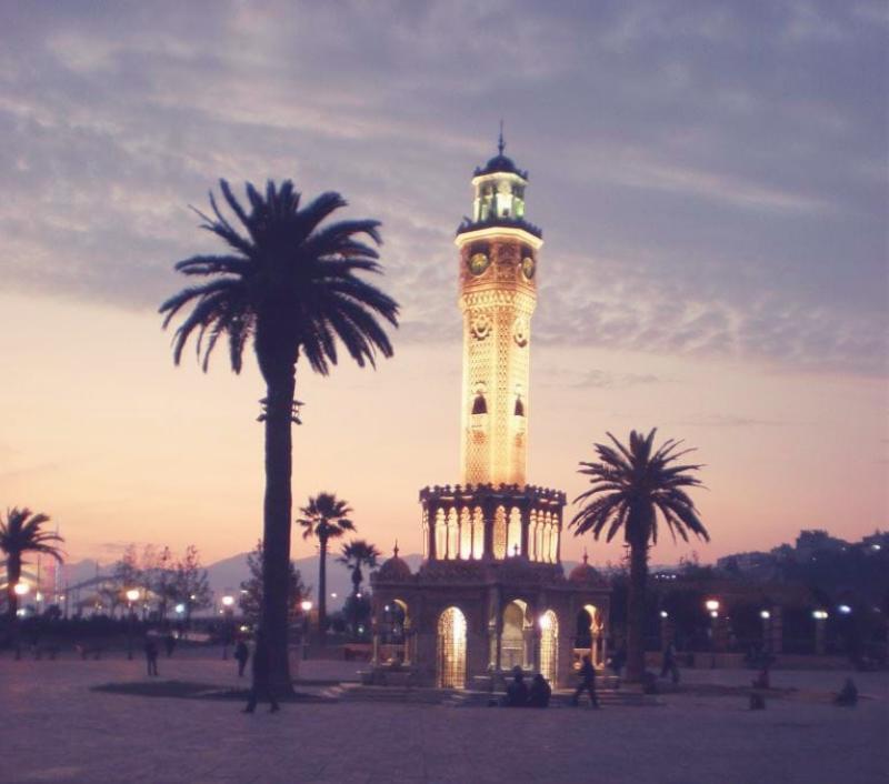 İzmir Saat Kulesi – İzmir