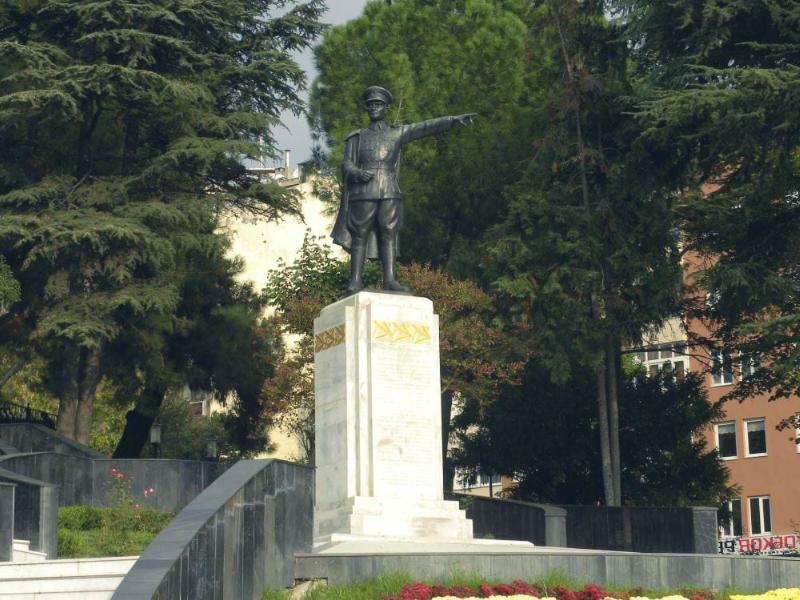 İzmit Atatürk Heykeli – Kocaeli