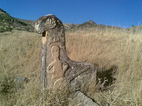 Karadeniz'in Gizemli Tarihi Mezar Taşları