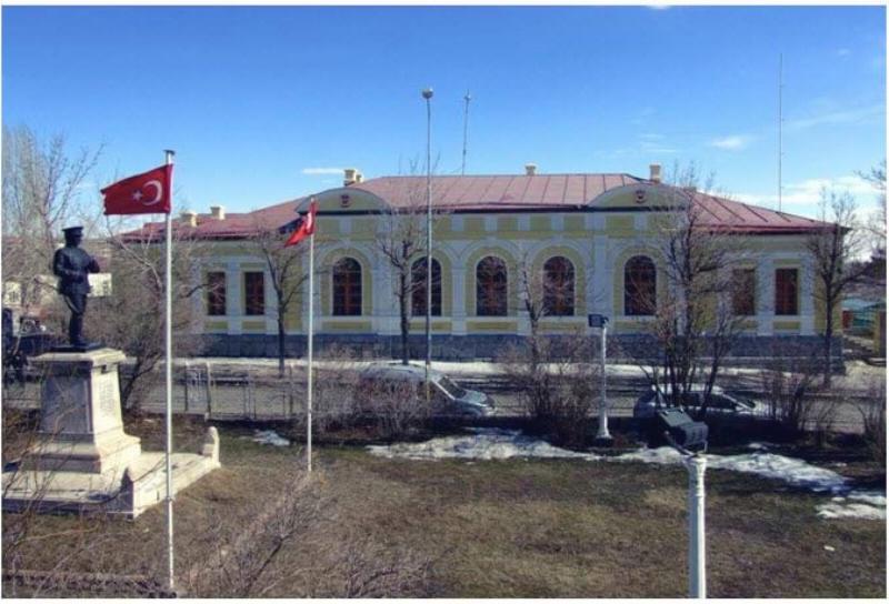 Kars Valiliği Binası – Kars