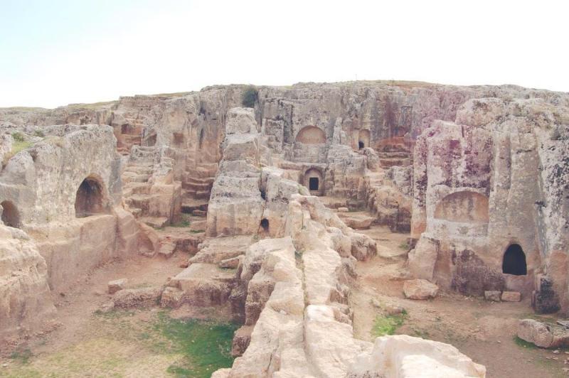 Kaya Mezarları – Adıyaman