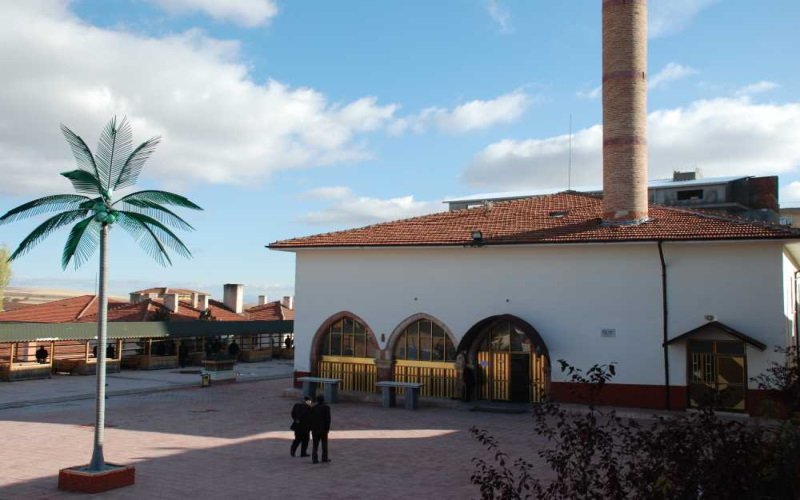 Şeyh Kamil Camii Ve Türbesi Kırıkkale