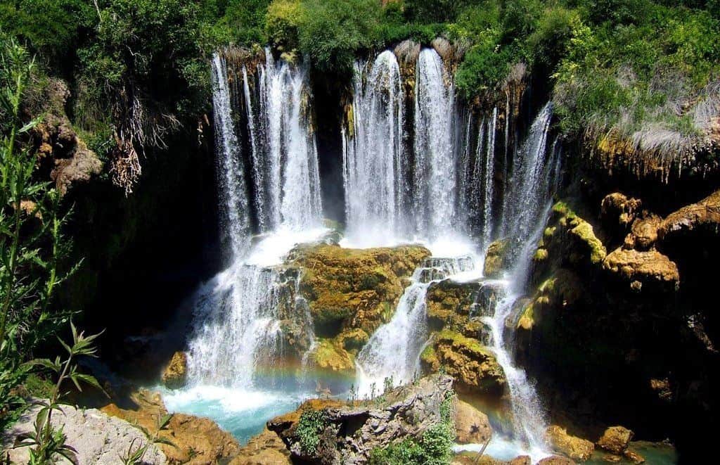 Yerköprü Şelalesi ve Mağarası 2