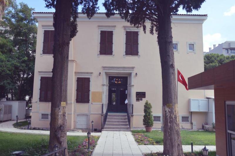 Latife Hanım Köşkü Anı Evi – İzmir
