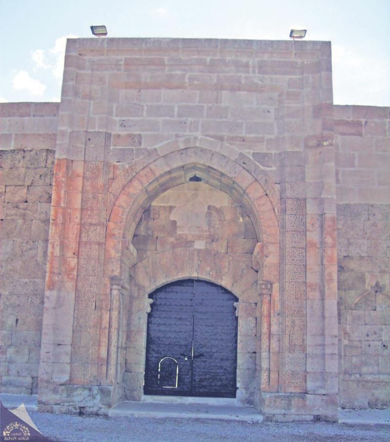 Mahperi Hatun Kervansarayı – Tokat