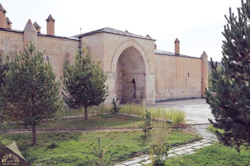 Mama Hatun Külliyesi – Erzincan
