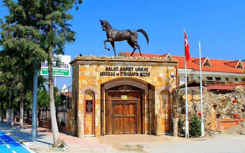Marmaris Halıcı Ahmet Urkay Müzesi