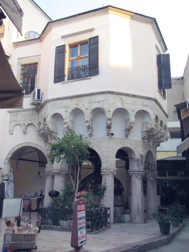 Şadırvan Camii – İzmir