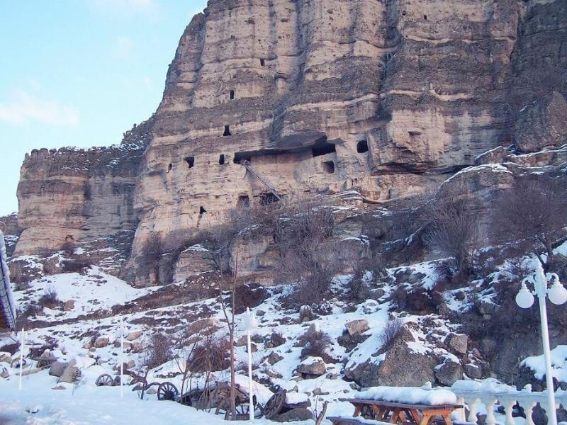 Seben Kaya Evleri – Bolu
