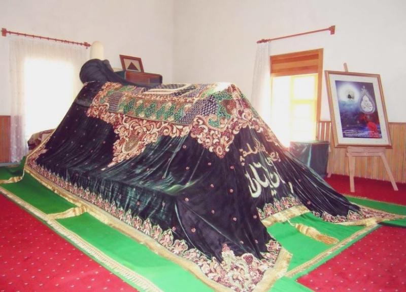 Şems-i Tebrizi Câmi Ve Türbesi  – Konya