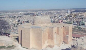 seyh_mes___ud_turbesi___sanliurfa.jpg