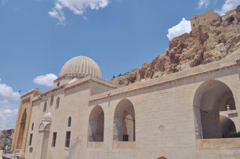 Zinciriye (İsa Bey) Medresesi – Mardin